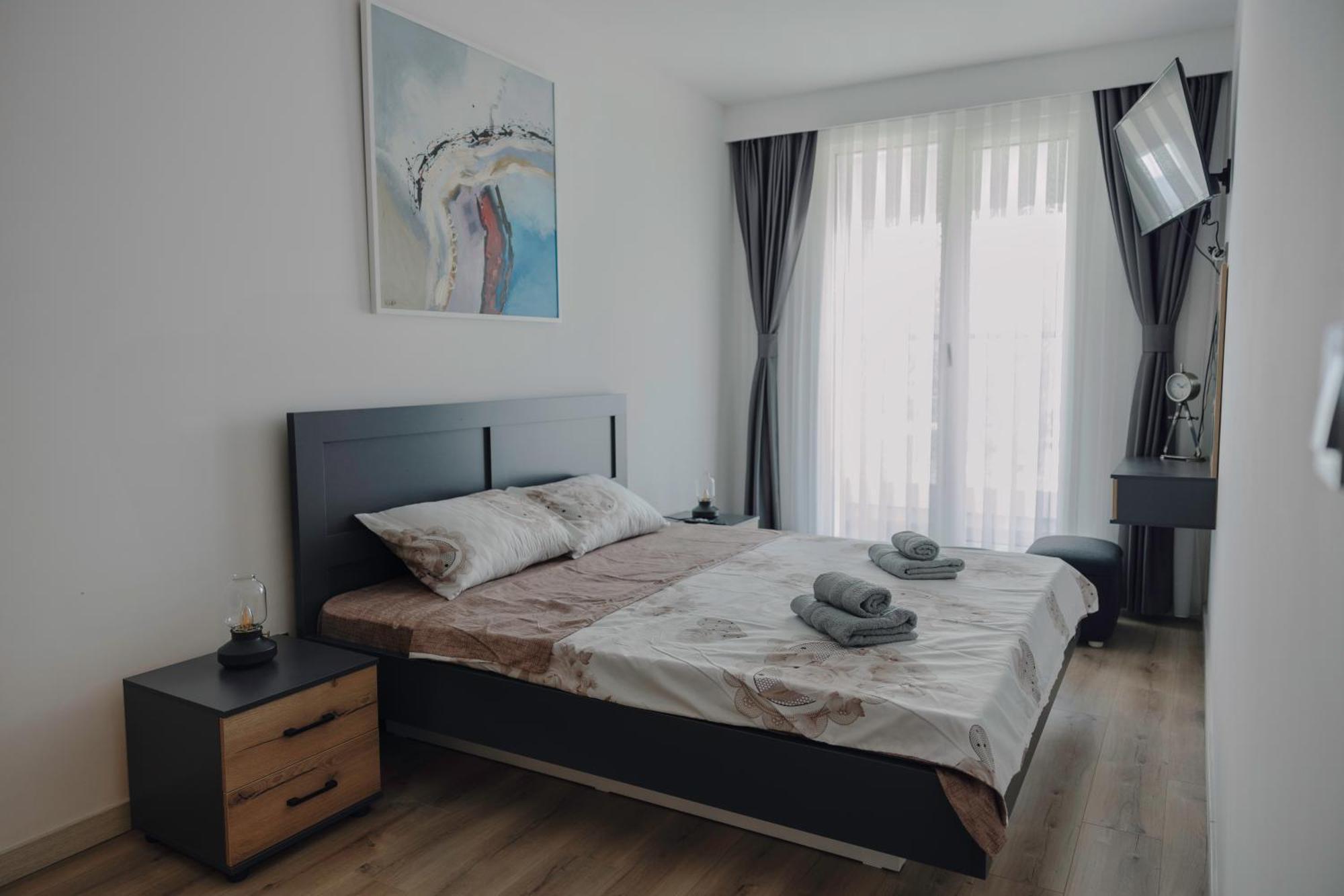 33rd Floor Twin In Cevahir Sky Complex With Pool, Spa, Fitness And Parking Included In Price Skopje
